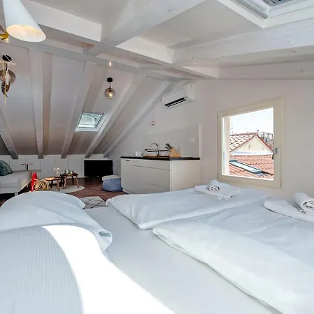 Villa Nea Seaview 3-Apartments! Rovinj Exterior photo