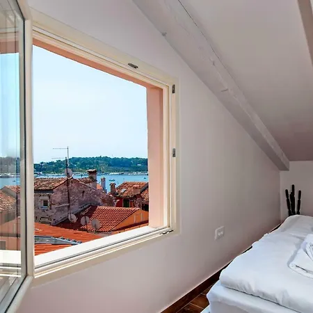 Villa Nea Seaview 3-Apartments! Rovinj Exterior photo
