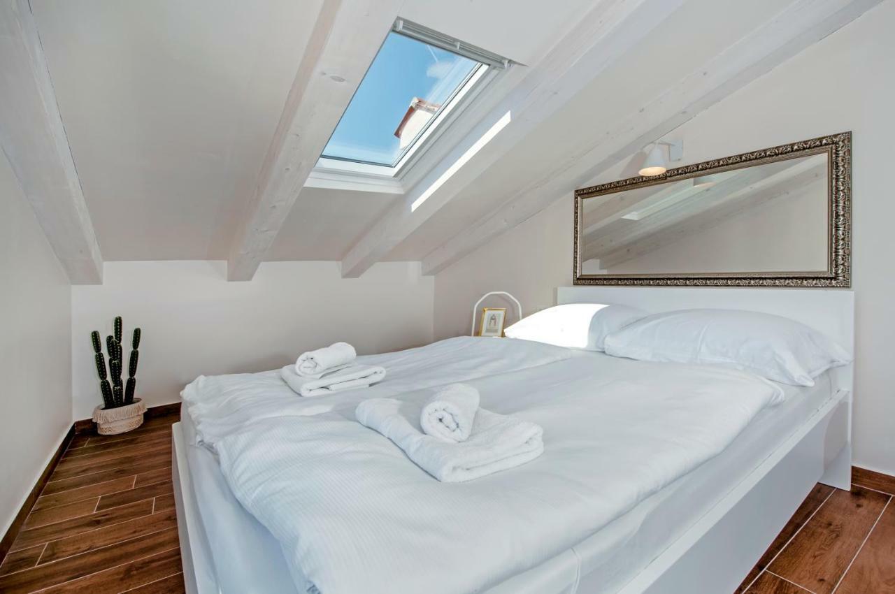 Nea Seaview 3-apartments! Rovinj