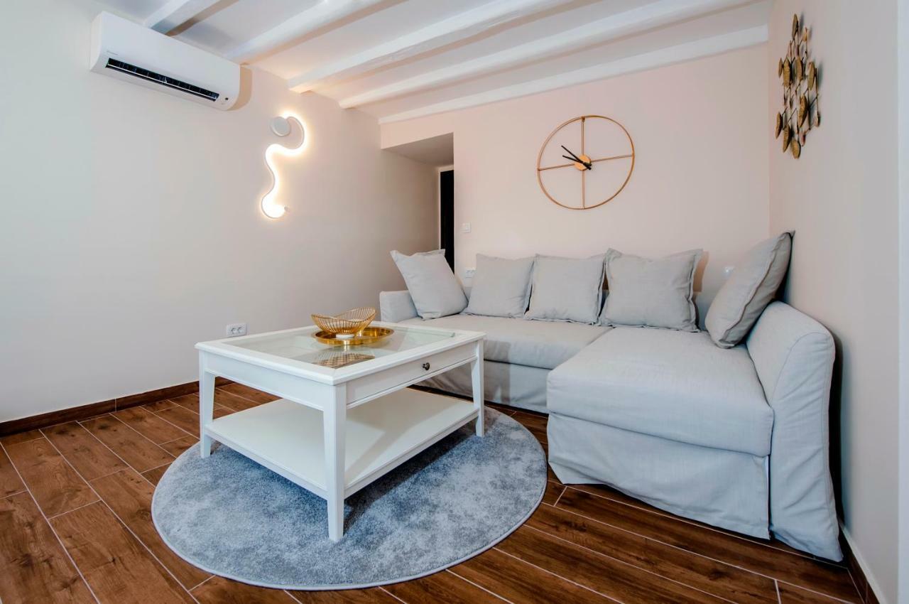 Apartment Nea Seaview 3-apartments! *